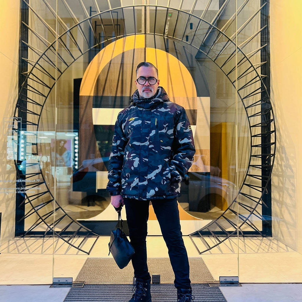 Men's Water-Repellent Winter Ski Jacket with Fleece Lining - Insulated, Breathable, and Stylish Outerwear for Cold Weather Adventures