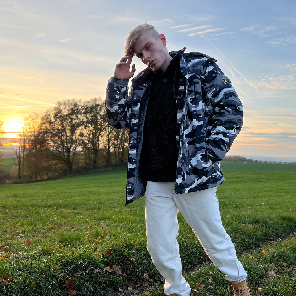 Men's Water-Repellent Winter Ski Jacket with Fleece Lining - Insulated, Breathable, and Stylish Outerwear for Cold Weather Adventures