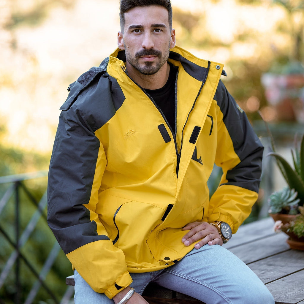 Men's Water-Repellent Winter Ski Jacket with Fleece Lining - Insulated, Breathable, and Stylish Outerwear for Cold Weather Adventures