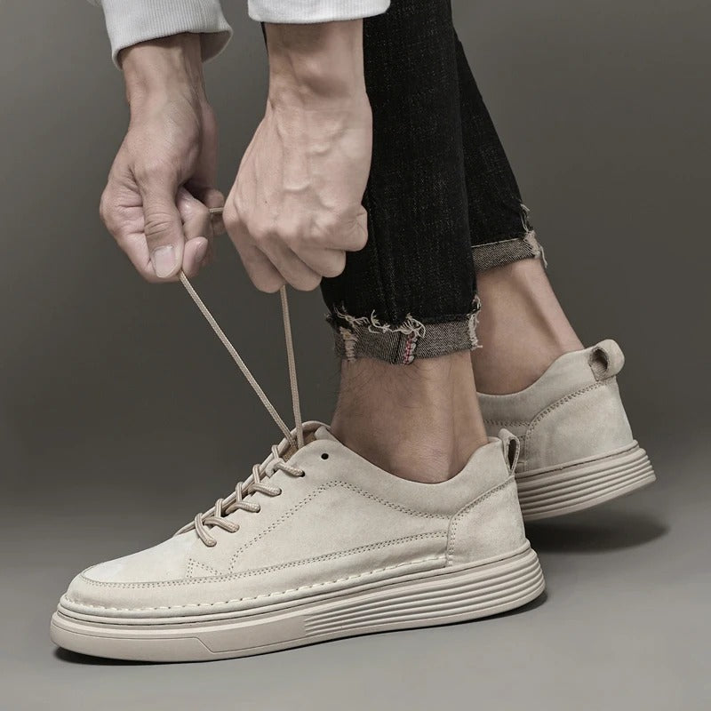 Men's Casual Lace-Up Sneakers with Contrast Sole & Raised Stitching - Stylish, Comfortable Footwear for Everyday Wear