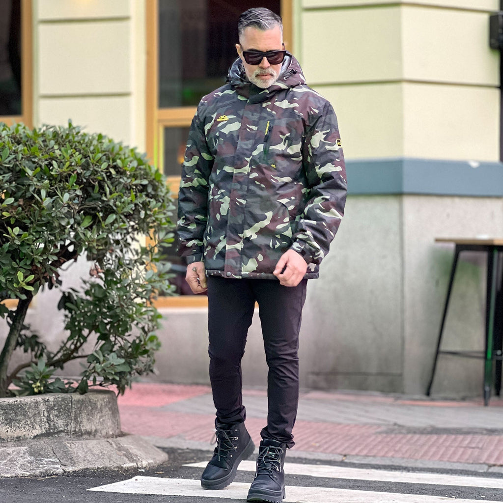 Men's Water-Repellent Winter Ski Jacket with Fleece Lining - Insulated, Breathable, and Stylish Outerwear for Cold Weather Adventures