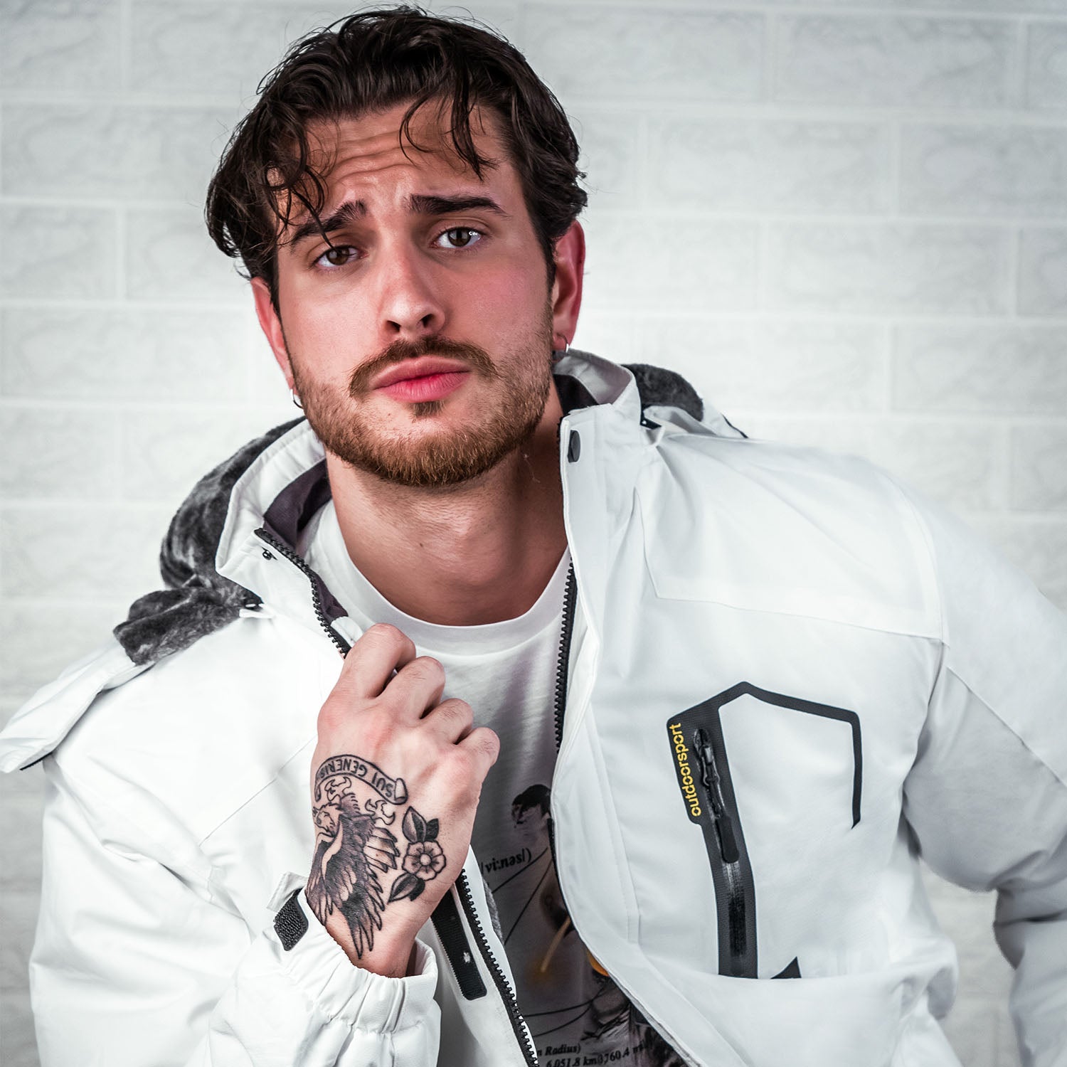 Men's Water-Repellent Winter Ski Jacket with Fleece Lining - Insulated, Breathable, and Stylish Outerwear for Cold Weather Adventures