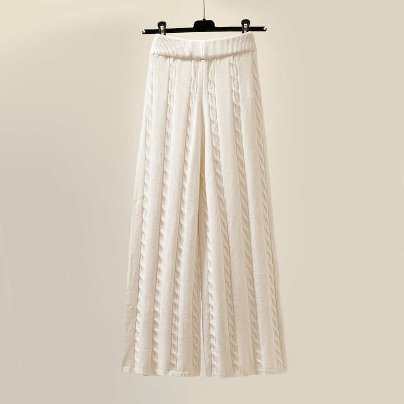 Chloé Montclair Cozy Elegance Luxury Loungewear Set - Stylish & Comfortable Women's Fashion