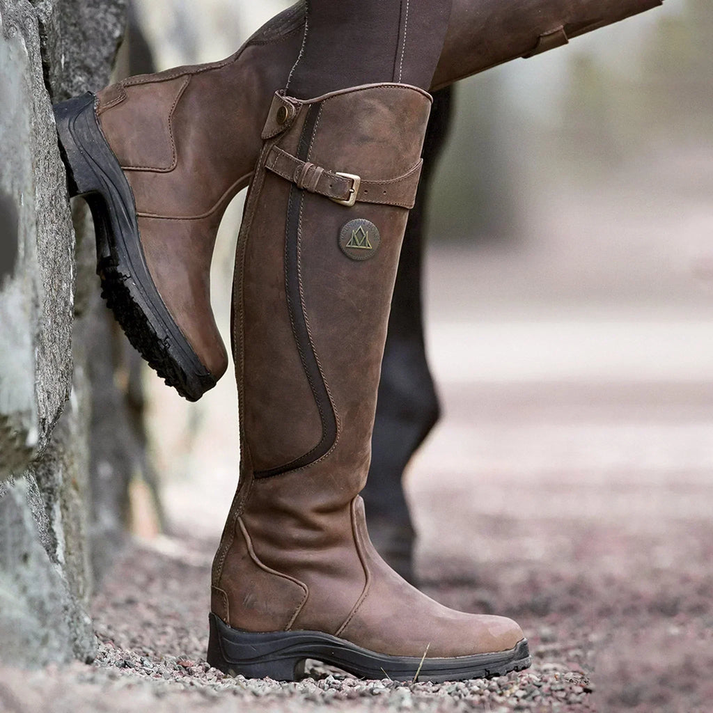 Women's Knee-High Waterproof Boots with Buckle Strap & Non-Slip Grip Sole - Stylish & Durable Footwear for All Weather