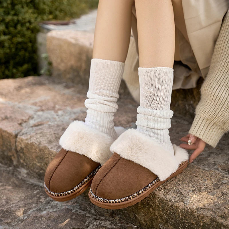 Cozy Women's Plush Winter Slippers with Soft Fur Lining for Ultimate Warmth and Comfort