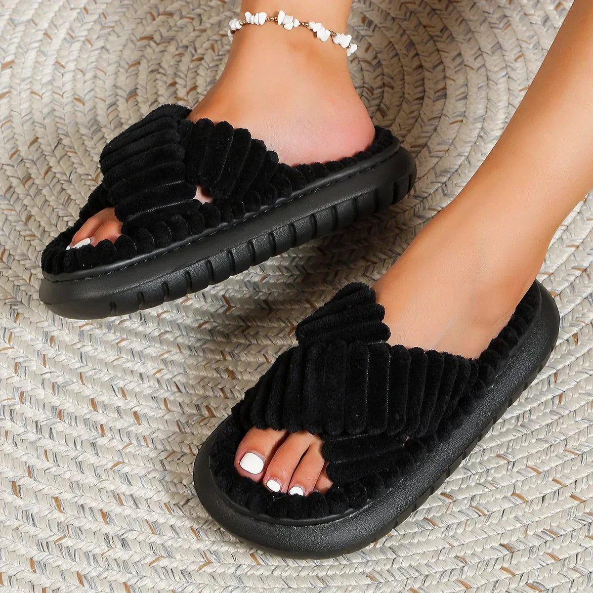 Women's Plush Cross-Band Open Toe Slippers - Soft Cushioned Sole for Ultimate Comfort