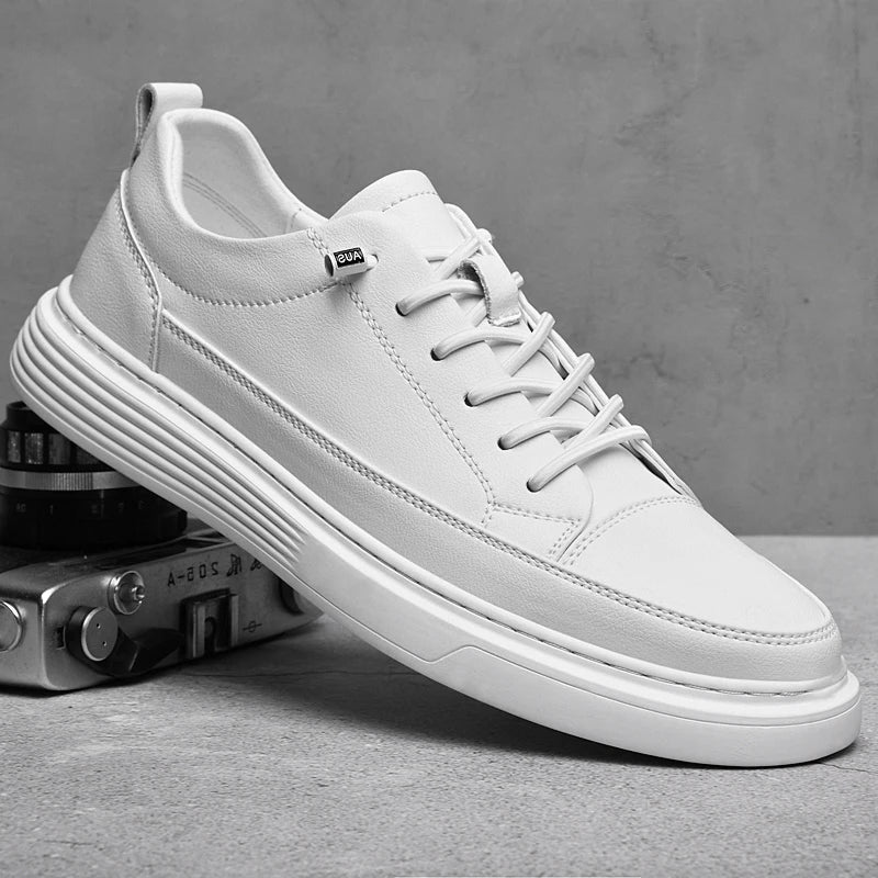 Men's Low-Top Sneakers - Stylish Tonal Stitching & Secure Lace-Up Closure for Comfort & Versatility