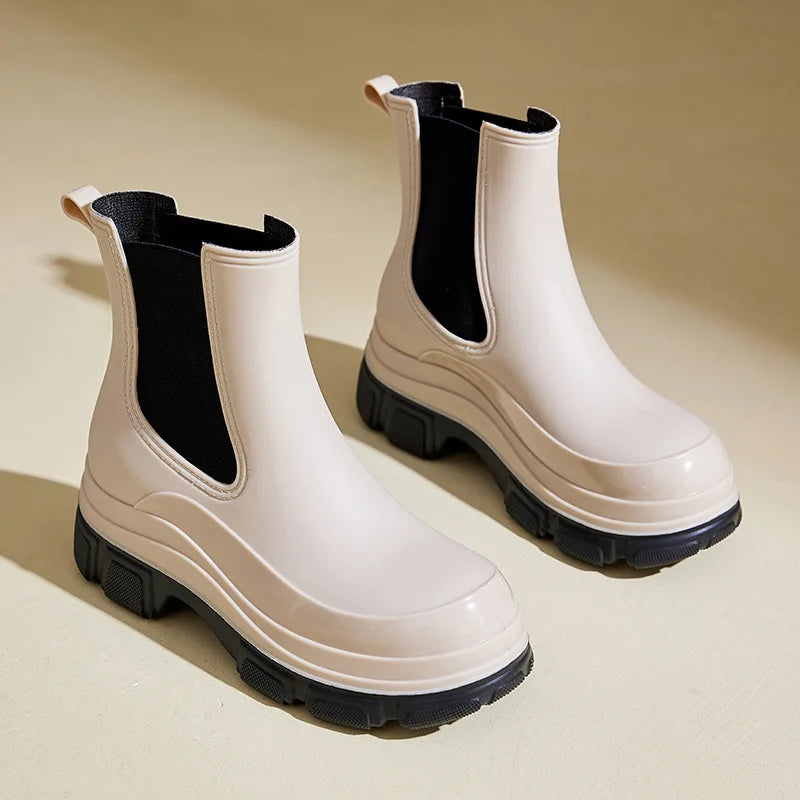 Women's Waterproof Chelsea Boots - Slip-Resistant Chunky Outsole for All-Weather Comfort