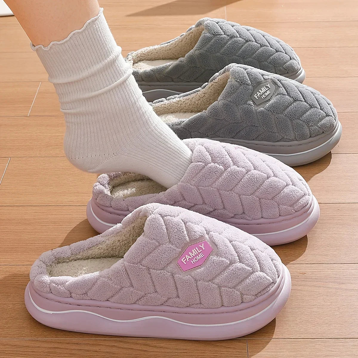 Cozy Women's Quilted Indoor Slippers - Thick Sole & Plush Lining for Ultimate Comfort