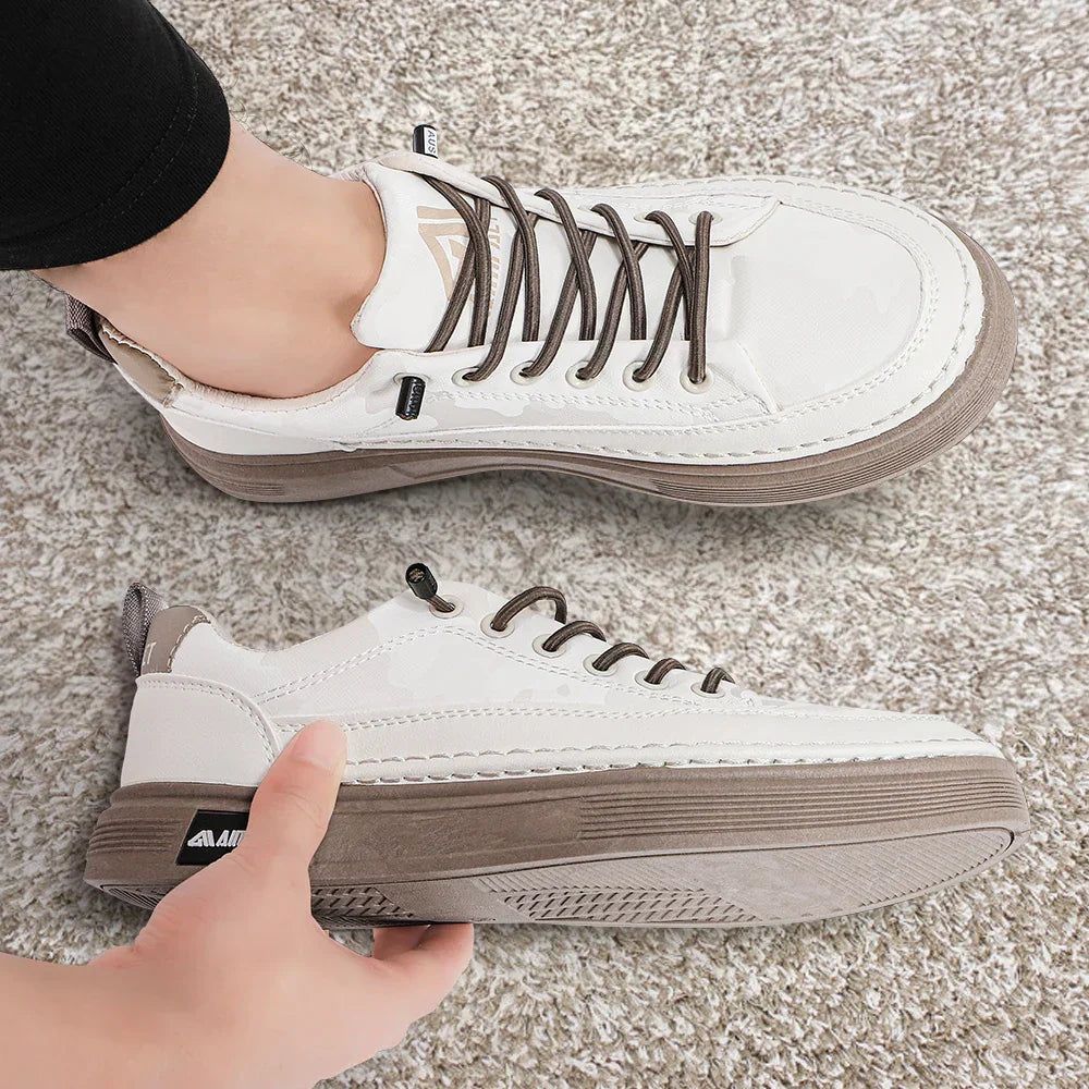 Men's Lace-Up Platform Skate Sneakers with Contrast Sole - Stylish & Comfortable Footwear for Skating and Everyday Wear