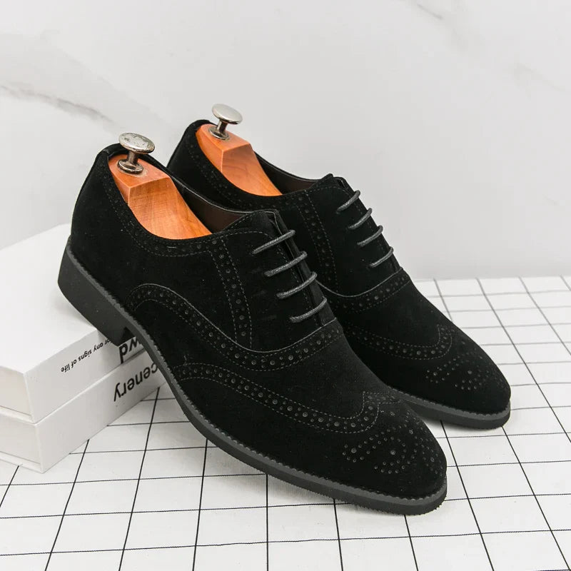 Retro Men’s Velvet Lace-Up Brogue Shoes