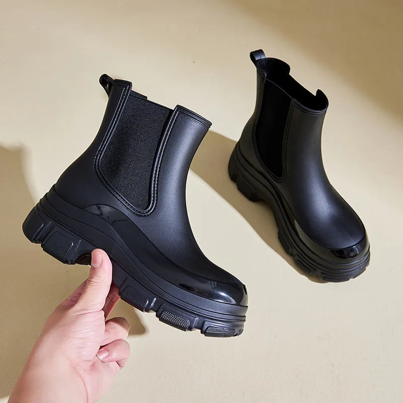 Women's Waterproof Chelsea Boots - Slip-Resistant Chunky Outsole for All-Weather Comfort