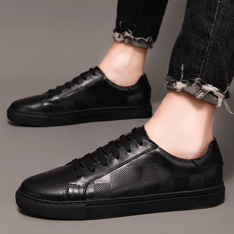 Men's Low-Top Lace-Up Sneakers with Stylish Contrast Sole - Comfortable Casual Footwear