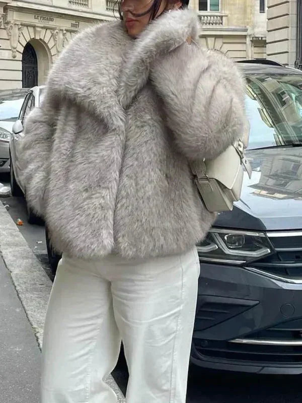 Ella Women's Stylish Winter Coat - Warm, Elegant Outerwear for Cold Weather